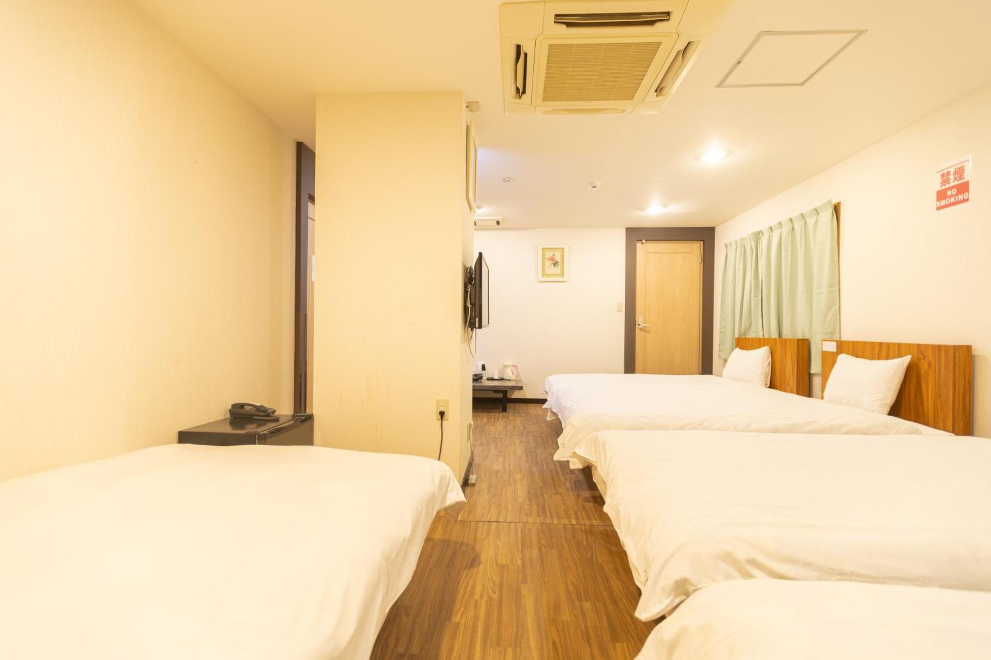 Miro Hotel Dotonbori Осака Экстерьер фото